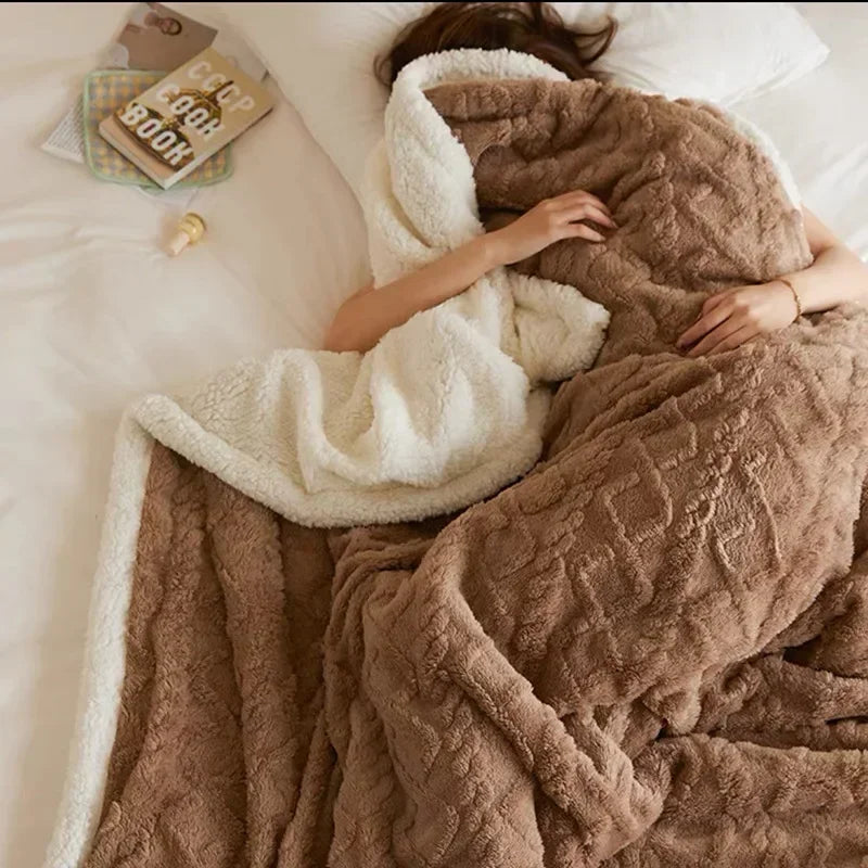 Premium Thick Lambswool Winter Blanket – Ultra Soft, Warm & Breathable Comfort